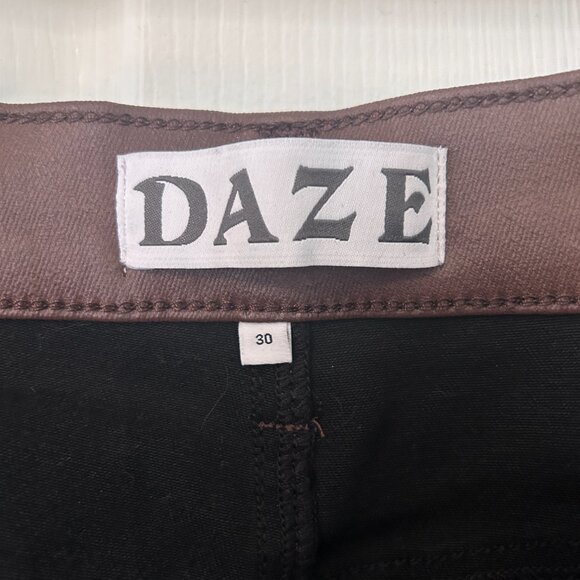 Daze Sundaze Coated Espresso high waist straight leg jeans, SIZE 30 - Picture 6 of 6